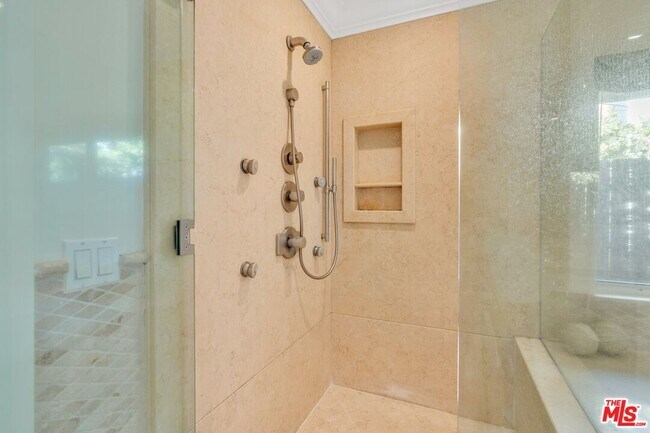 Building Photo - 2177 Summitridge Dr