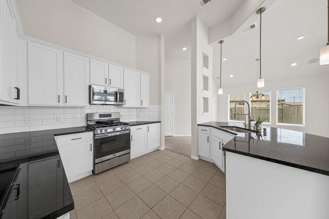 Building Photo - 13105 Oleander Bay Ln