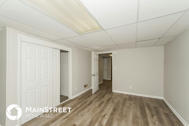 Building Photo - 1739 Mountain Dr
