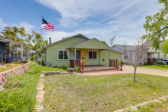 Building Photo - Charming 2Bed 2bath House in Denver