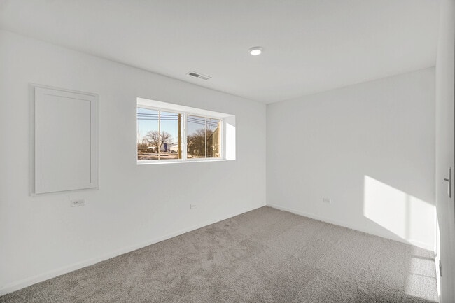 Building Photo - 203 Settlers Pl