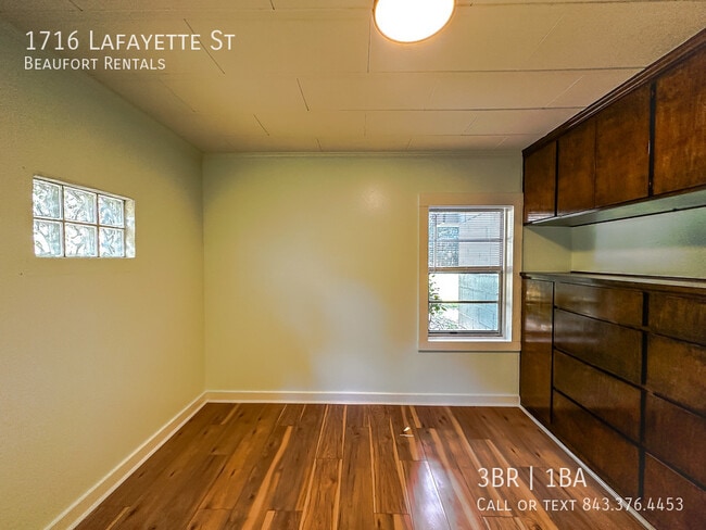 Building Photo - 1716 Lafayette St