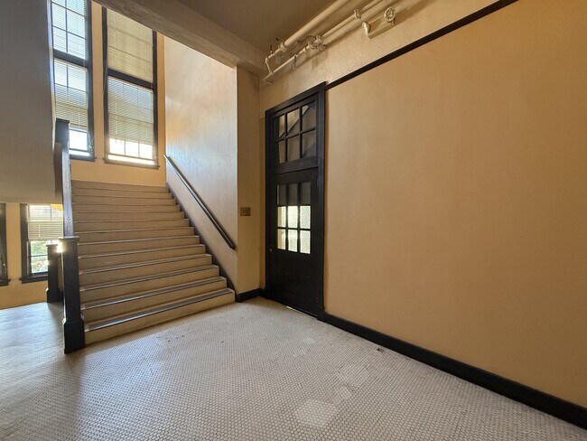 Building Photo - 301 Central Ave NE