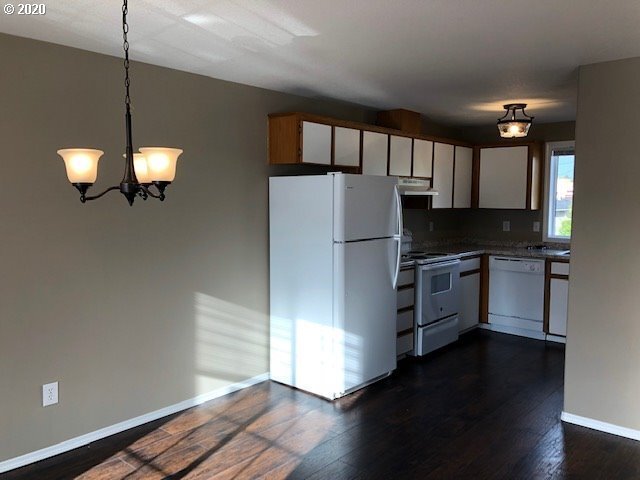 1-1b1b - 16049 SE Caruthers St