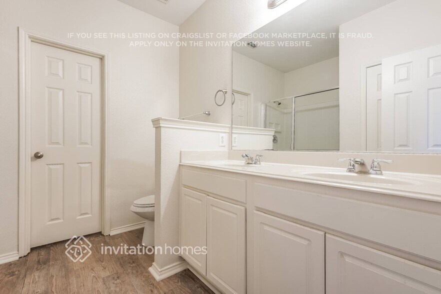 Building Photo - 1248 Sweetwater Dr
