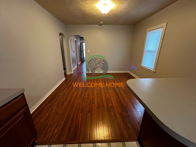 Building Photo - 22nd St