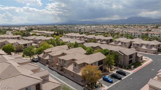 Building Photo - 4725 Basilicata Ln