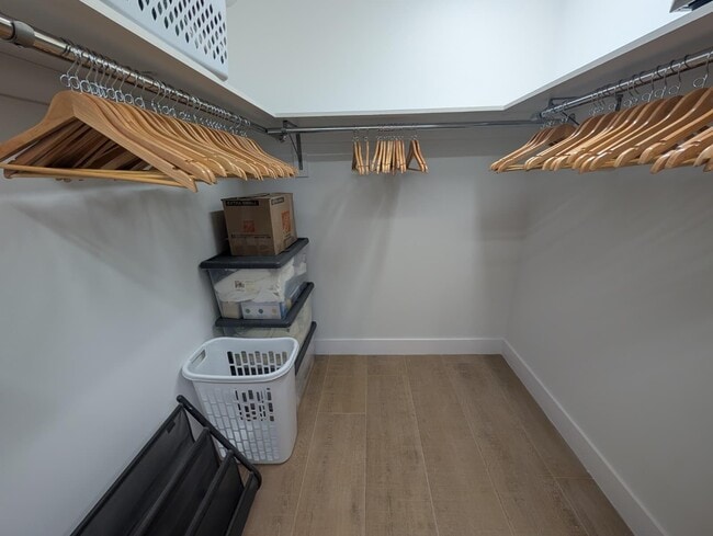 Building Photo - 7264 E Oakridge Cir