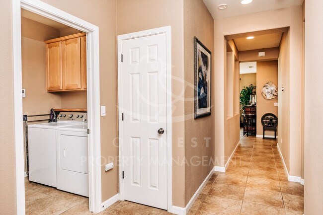 Building Photo - Spacious Home in the Lincoln Crossing Community, walking distance to Lincoln Crossing Elementary