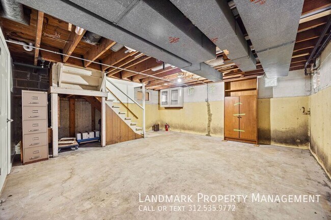 Building Photo - 3109 Grove Ave