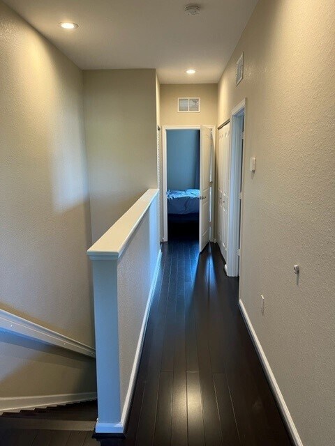Building Photo - 4206 N Dixie Hwy