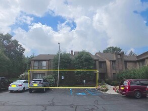 Building Photo - 384 Willowbrook Dr