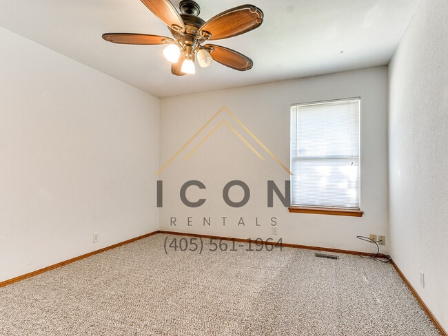 Building Photo - 8804 NW 92nd St