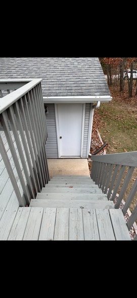 Building Photo - W6527 Woodhaven Cir