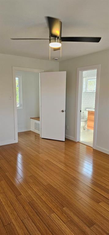 Building Photo - 1408 W 51st St