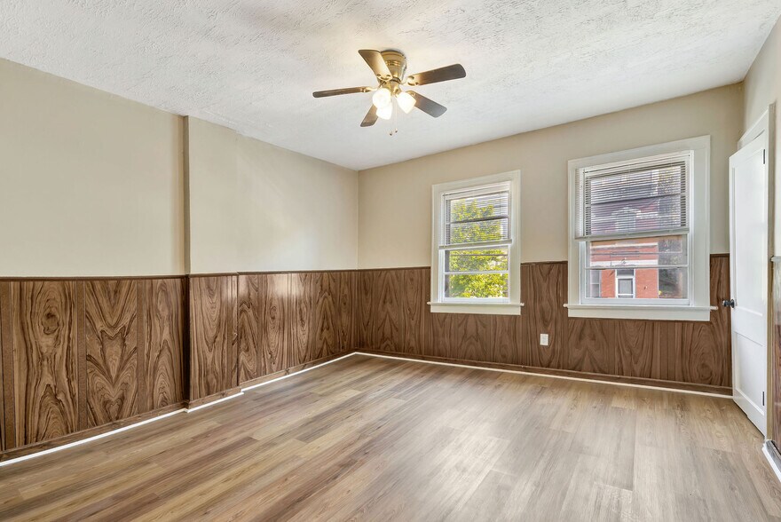 Building Photo - 2231 Flora St