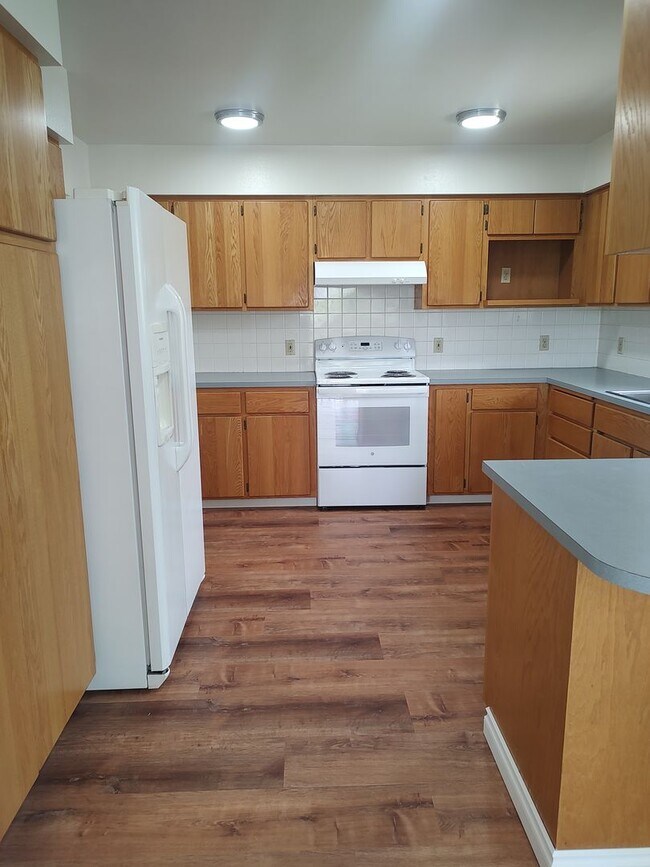 Building Photo - 1439 Terrace Dr
