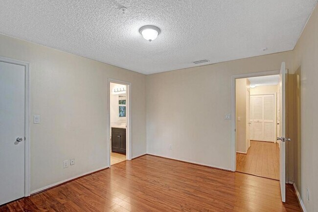 Building Photo - 2301 N Congress Ave