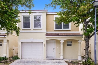 Building Photo - 997 SW 15th St