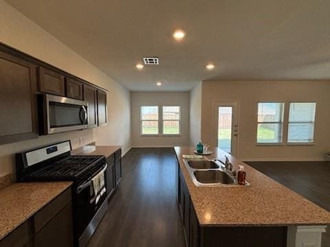 Building Photo - 1109 Colonial Bluff Ln