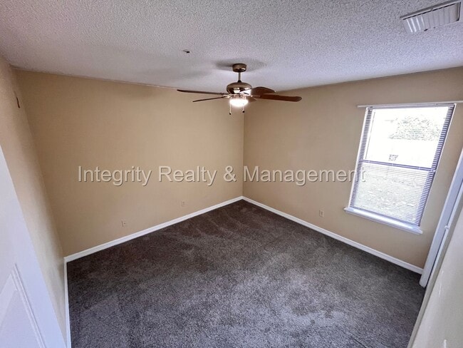Building Photo - 3 bed/ 2 bath in Middleburg FL