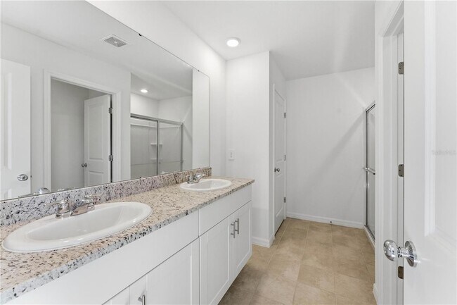 Building Photo - 5670 Nispero Wy