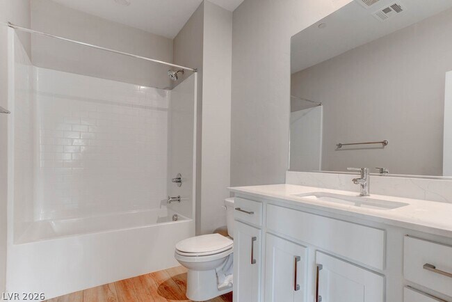 Building Photo - 646 Infinity Rdg St