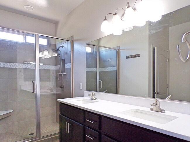 Building Photo - 6263 Saddlehorn Cir