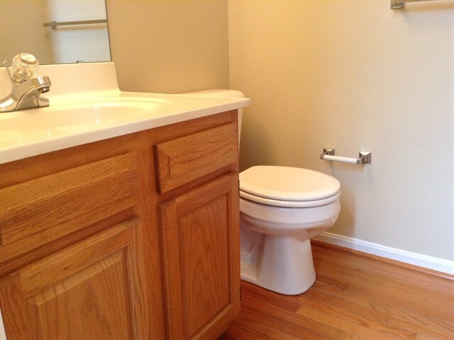 Building Photo - 943 Evergreen Park Ln