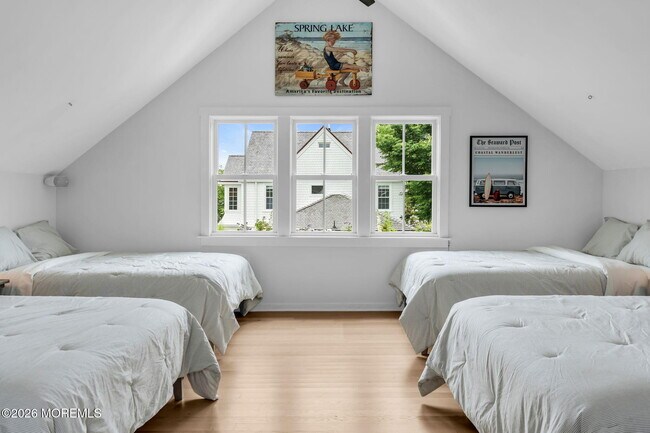 Building Photo - 206 Brighton Ave