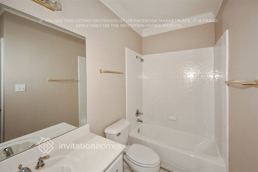 Building Photo - 1215 Mobile Way