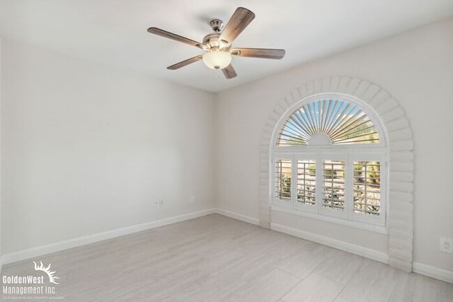 Building Photo - Captivating 3Bdm 2Ba Home with Pool in Scottsdale