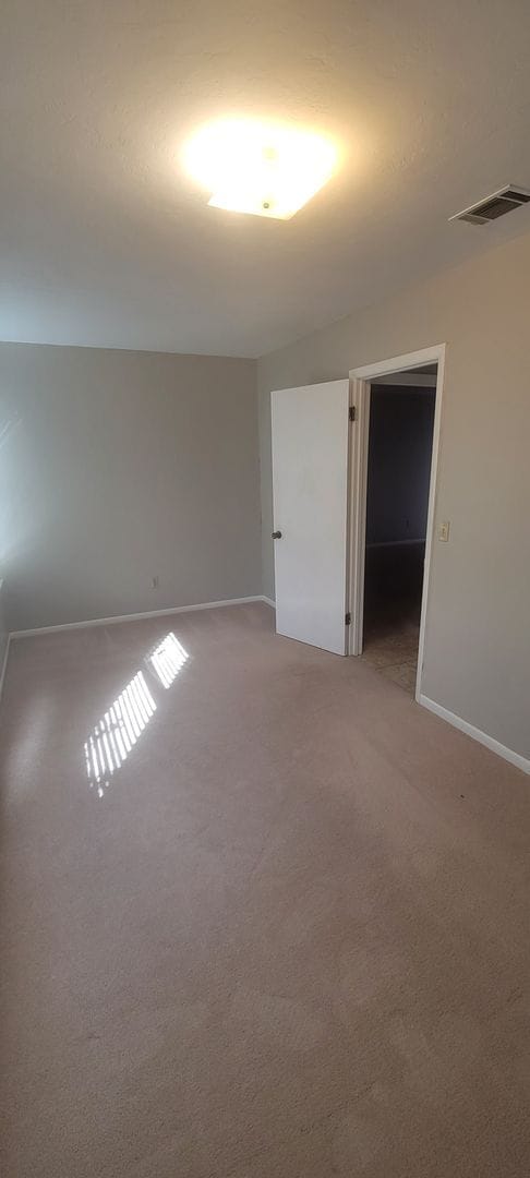 Building Photo - 2/1.5 Pine Meadows Home