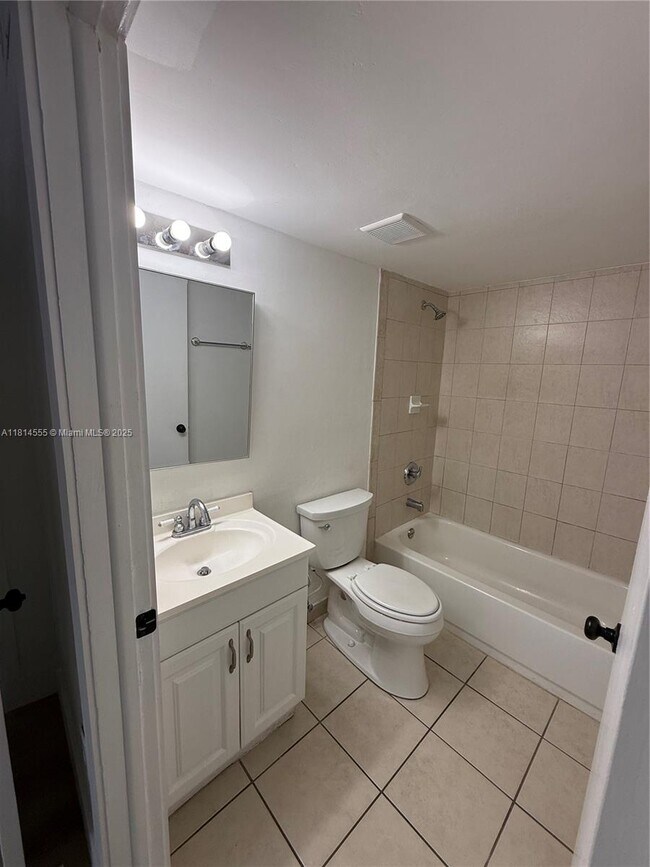 Building Photo - 7035 NW 186th St