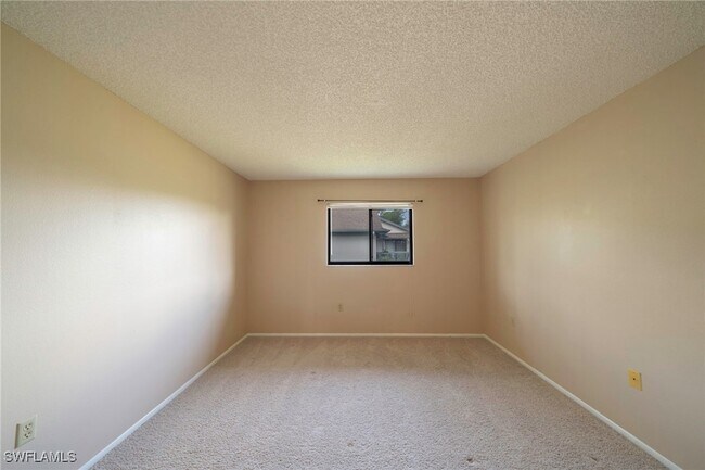 Building Photo - 6300 Sugar Bush Ln