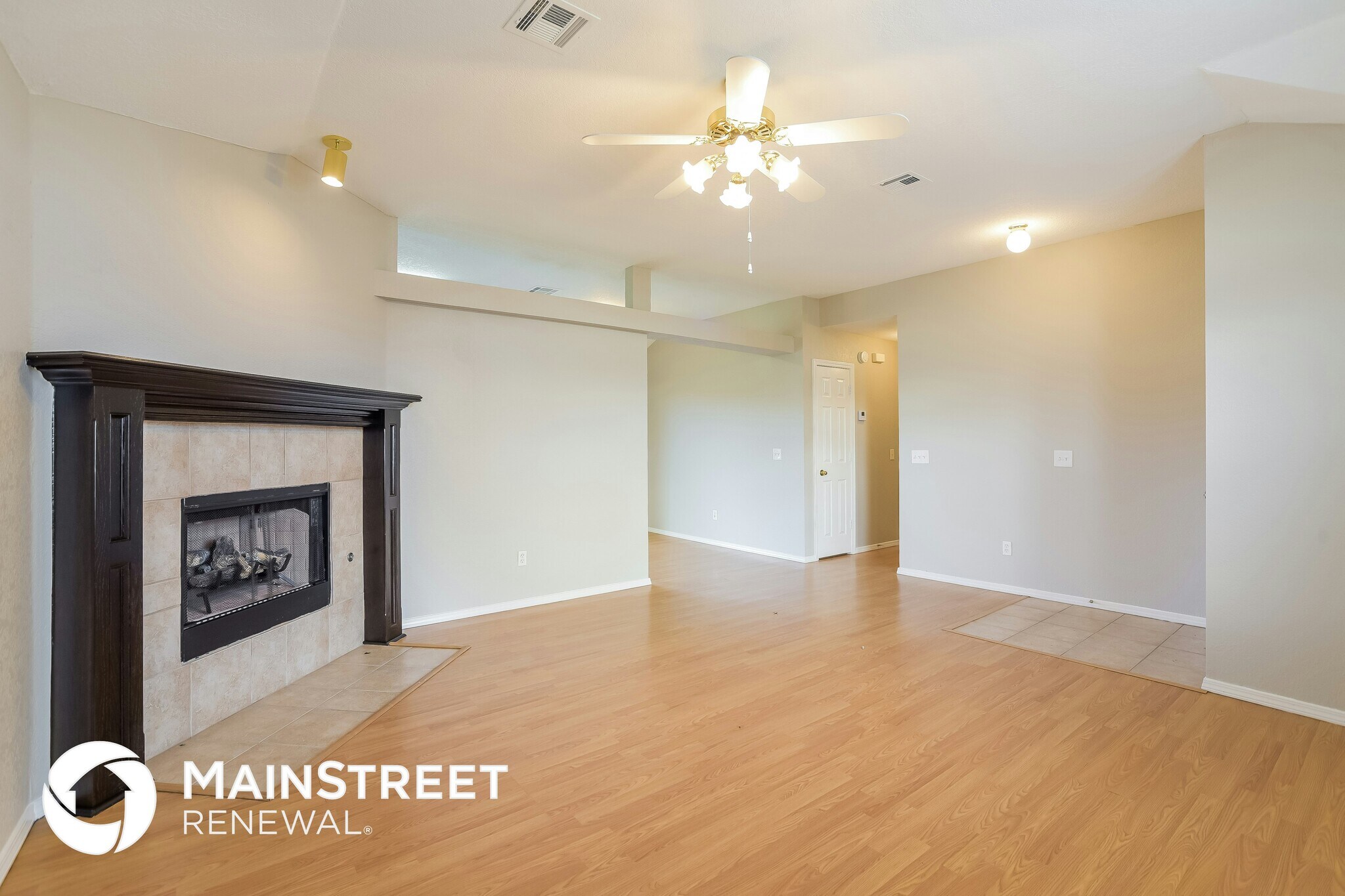 Building Photo - 1413 Buena Vista Cir