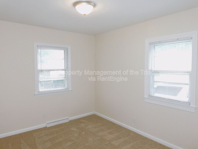 Building Photo - 3407 Derby Pl
