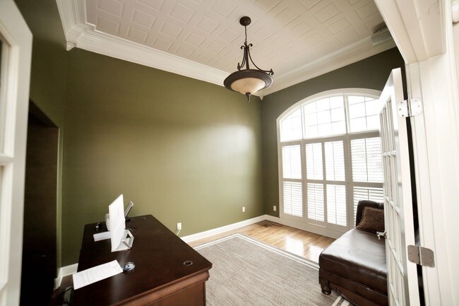 Building Photo - 4 br, 4 bath House - 106 Holbrook Drive