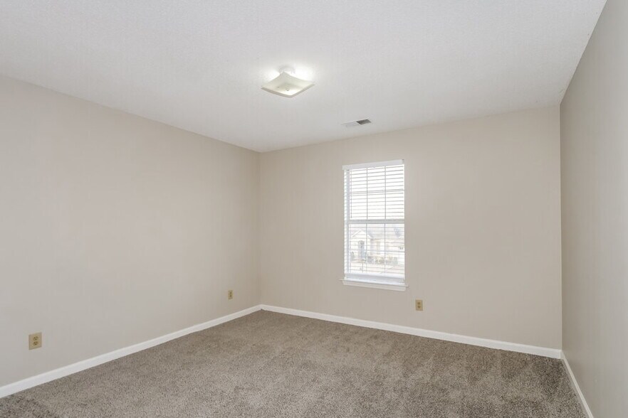 Building Photo - 11183 Ewe Turn Dr