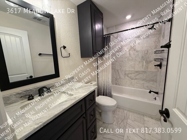 Building Photo - 3617 Meadow Lake Dr