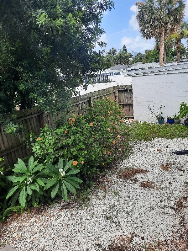 Building Photo - 512 Phoenix Ave