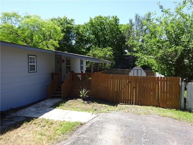 Building Photo - 21403 Choctaw Cove