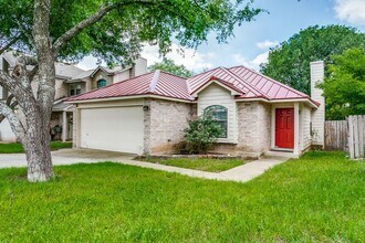 Building Photo - RENOVATED 3-BEDROOM IN PEBBLE OAK, NORTH EAST ISD