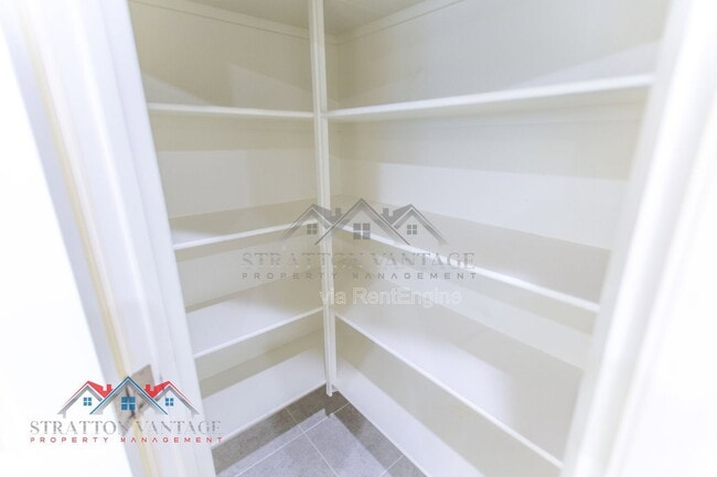 Building Photo - 5771 E Thetis Dr