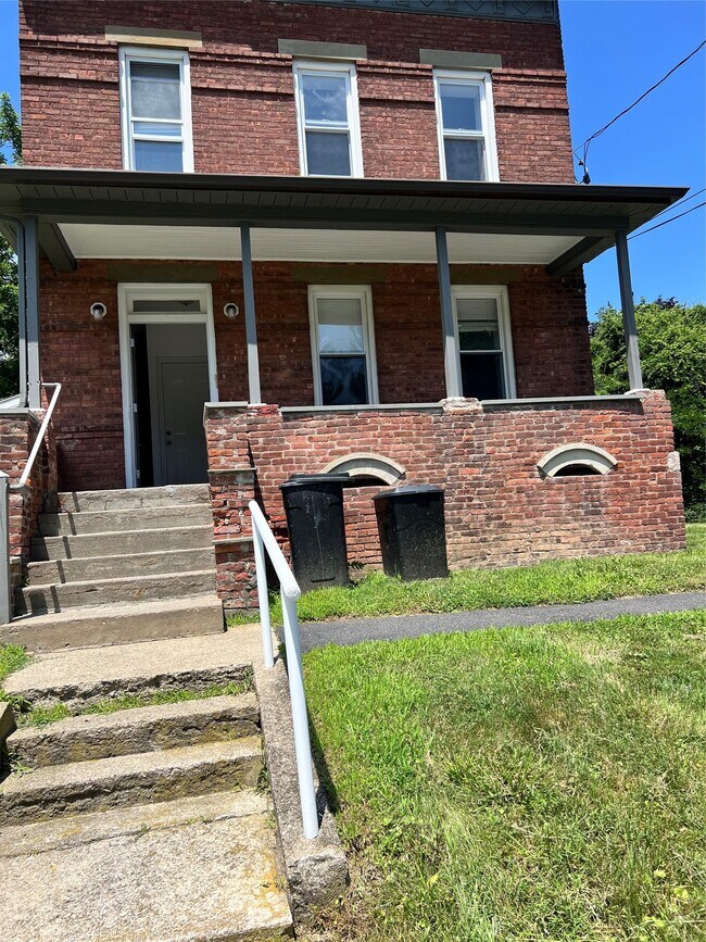Primary Photo - 42 Blanche Ave