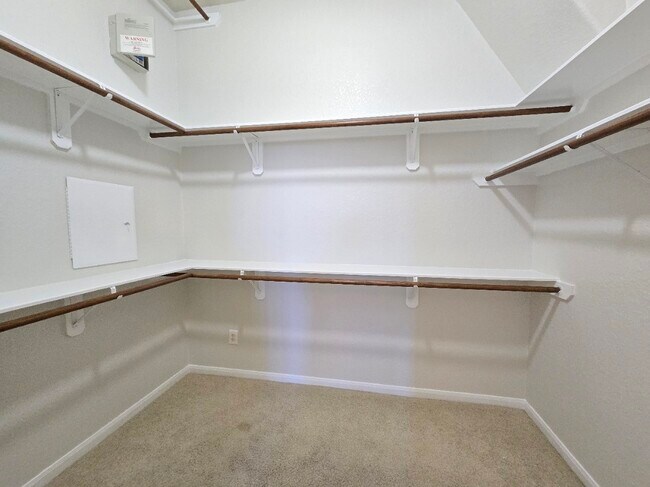 Building Photo - 18631 Mosshill Estates Ln