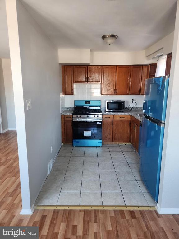 Building Photo - 228 Erica St