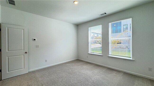 Building Photo - 9 Peeples Dr