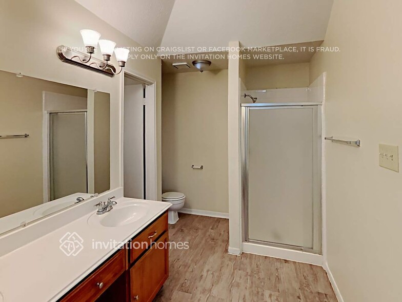 Building Photo - 17515 Glenmark Dr