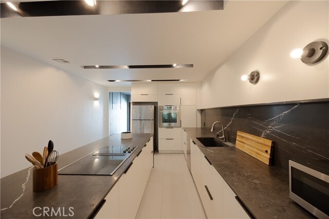 Building Photo - 11049 Blix St